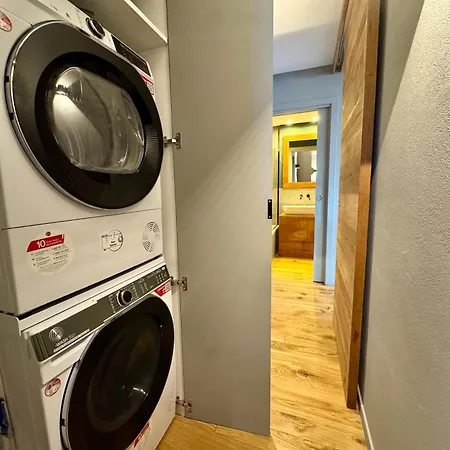 Lejlighed Luxury 9-bed Steps From Slopes With Parking & Box