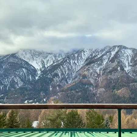 Luxury 9-bed Steps From Slopes With Parking & Box * Mollieres