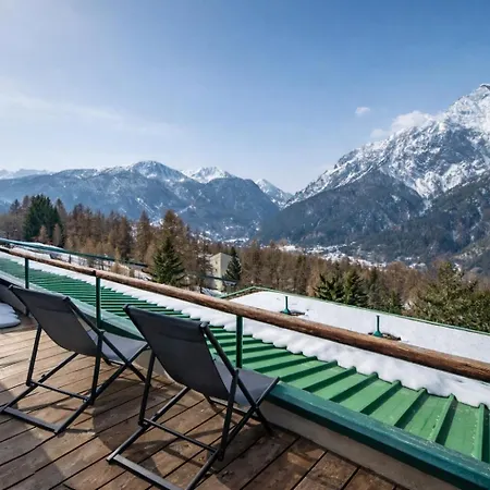 Luxury 9-bed Steps From Slopes With Parking & Box * Mollieres