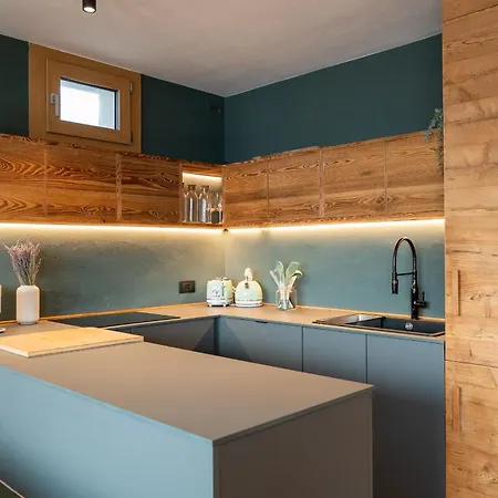 شقة Luxury 9-bed Steps From Slopes With Parking & Box *