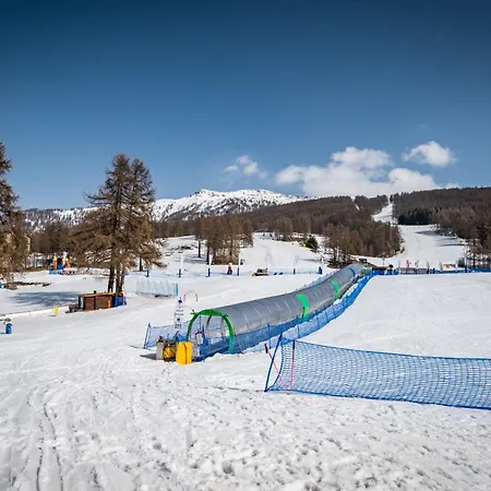 Luxury 9-bed Steps From Slopes With Parking & Box *