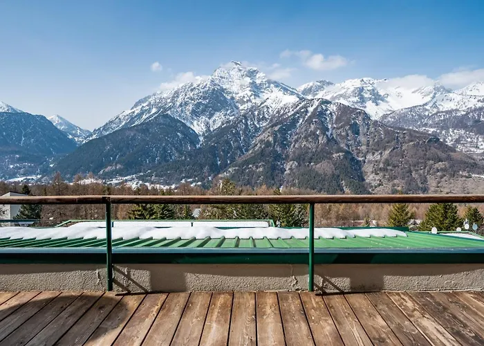 Luxury 9-bed Steps From Slopes With Parking & Box 아파트 *