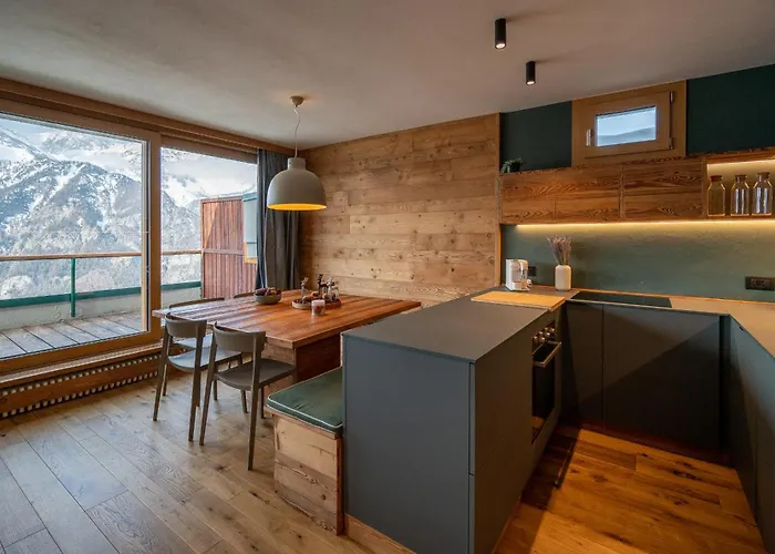 Luxury 9-bed Steps From Slopes With Parking & Box 아파트 Mollieres