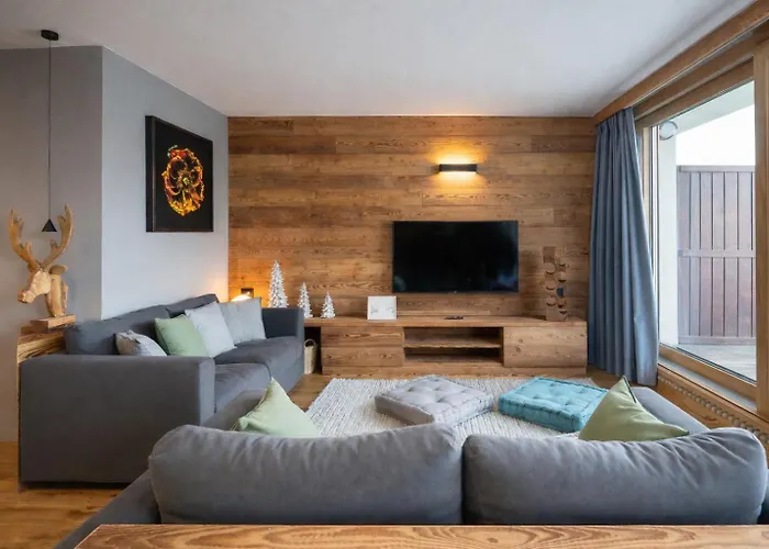 아파트 Luxury 9-bed Steps From Slopes With Parking & Box *
