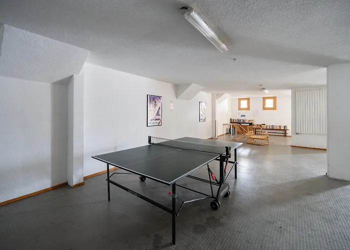 Luxury 9-bed Steps From Slopes With Parking & Box 아파트 *